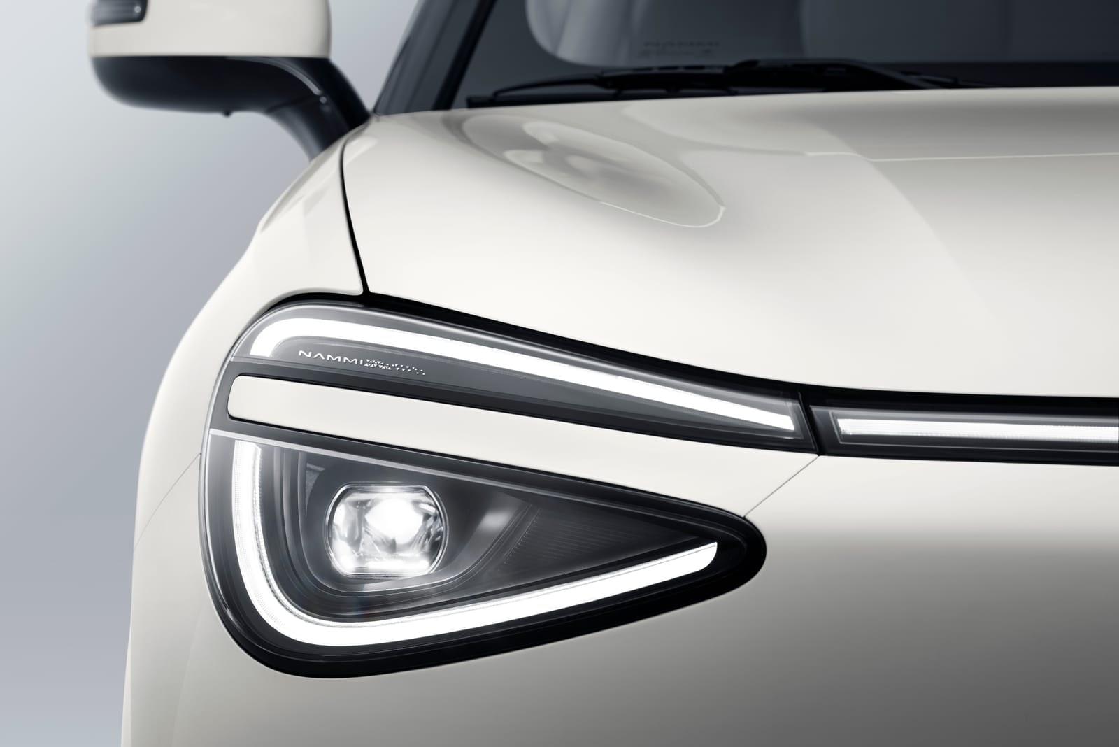 LED headlight detail
