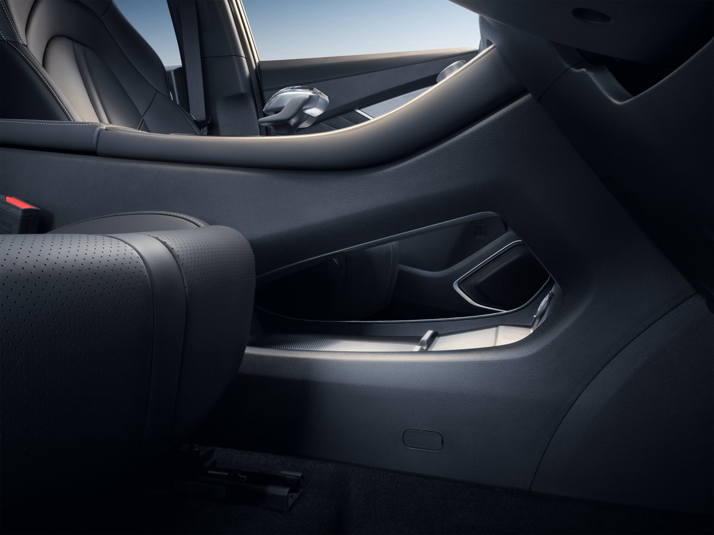 Rear storage